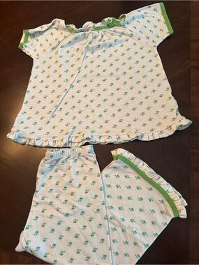 American Girl Mary Ellen Girls White and Green Floral Ruffle Pajama Set